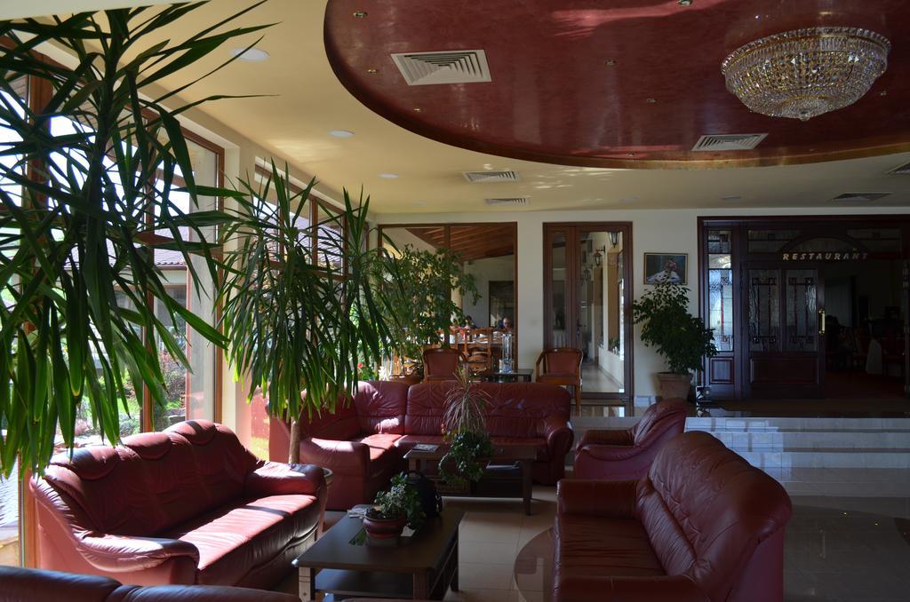 Hotel Astoria Alba Iulia Exterior photo